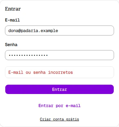 Página Entrar com a mensagem E-mail ou senha incorretos acima do botão Entrar.
